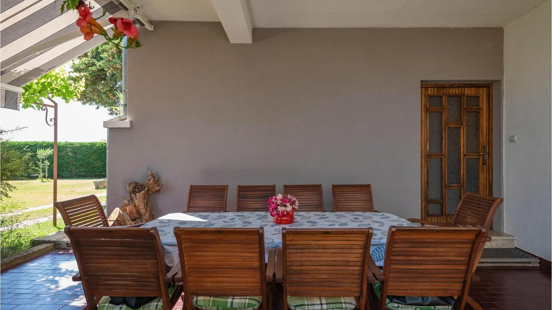 Vakantiehuis 5 Bedroom Lovely Home In Krnica