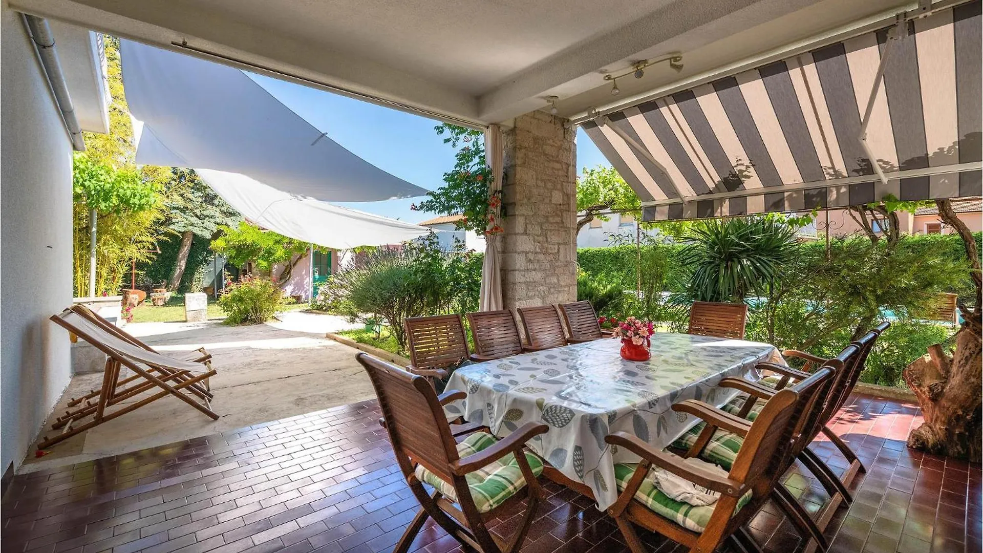 5 Bedroom Lovely Home In Krnica 0*,