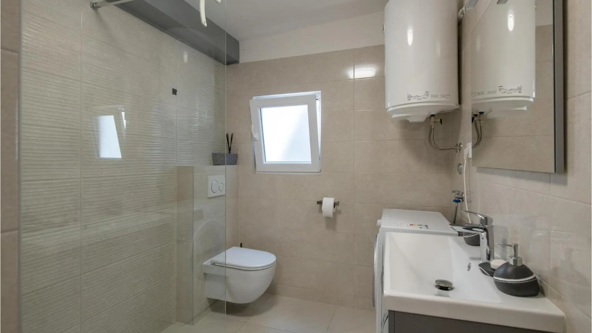 5 Bedroom Lovely Home In Krnica
