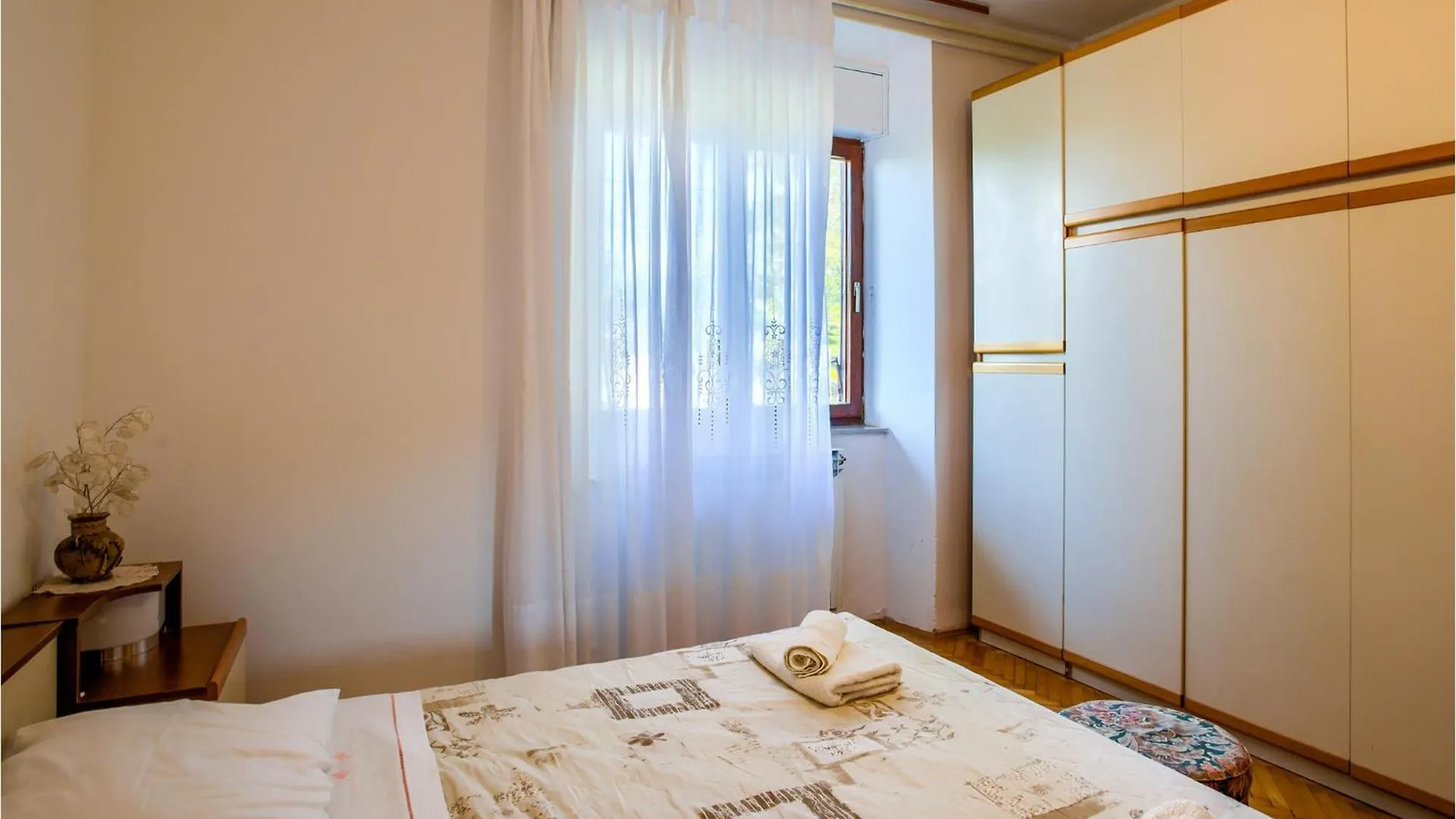 5 Bedroom Lovely Home In Krnica 0*,  Κροατία