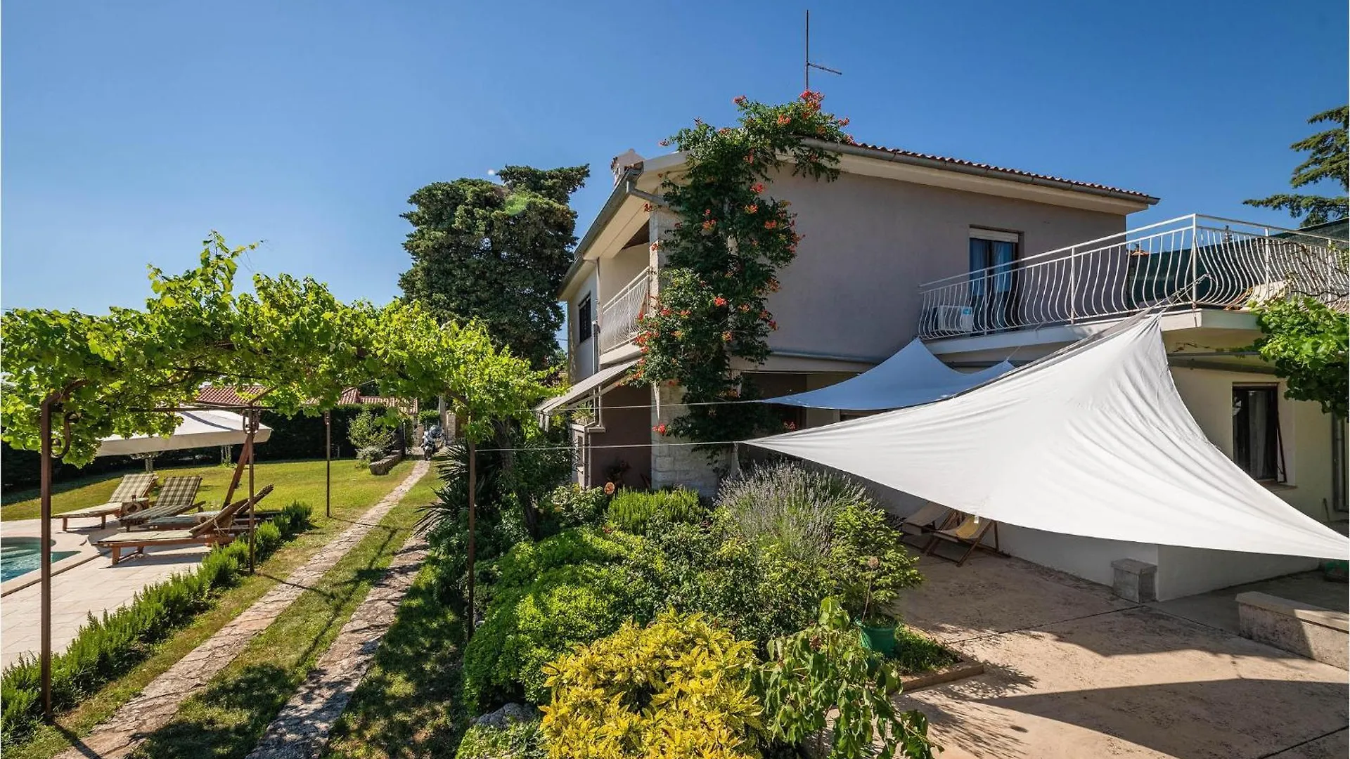5 Bedroom Lovely Home In Krnica Vakantiehuis